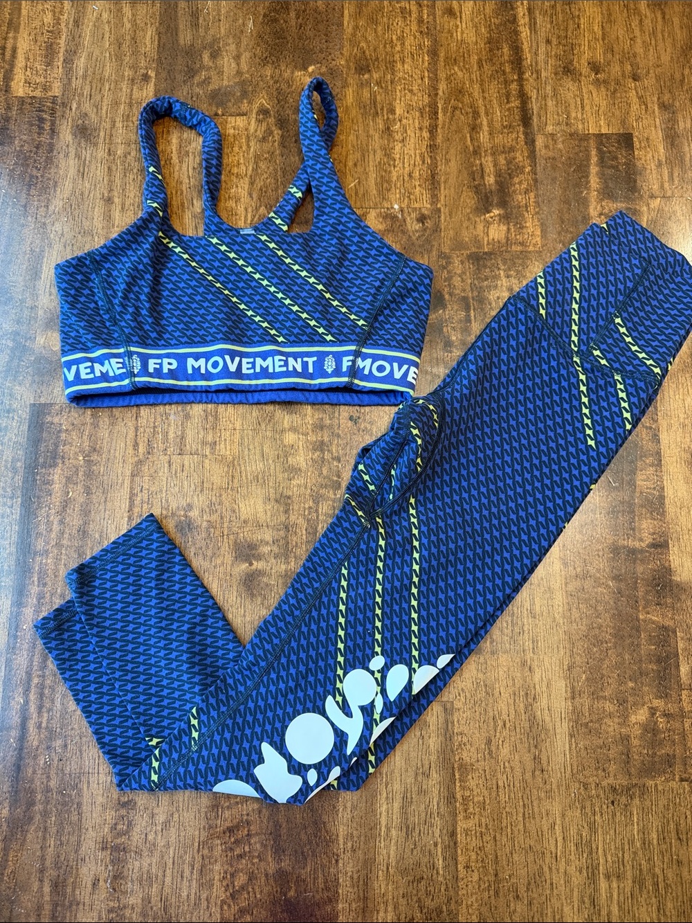 FP Movement by Free People Blue Patterned Sports Bra and Leggings Set